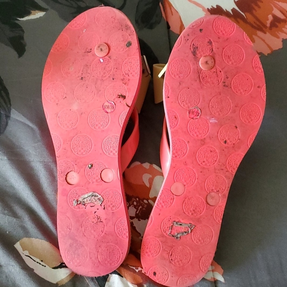 Flip Flops - Picture 2 of 4